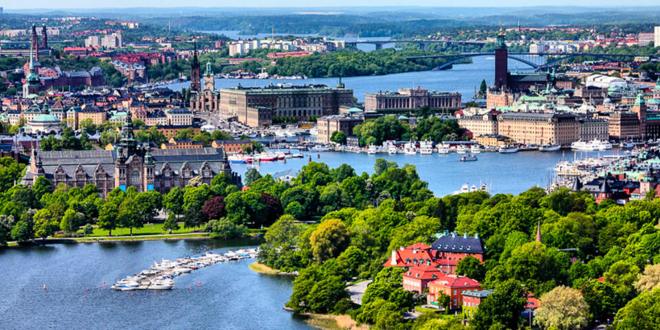 Gamla Stan, die Altstadt, und die Kanäle Stockholms © Tupungato / Shutterstock.com