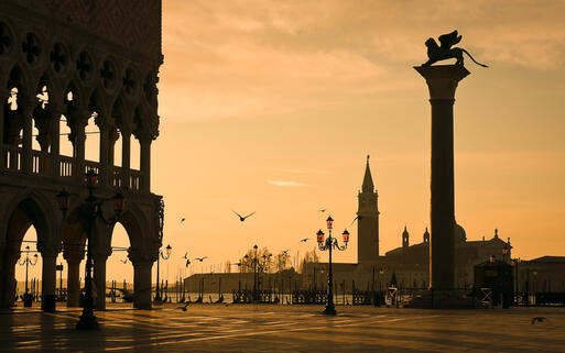 Palazzo Ducale in Venedig © ErickN / Shutterstock.com