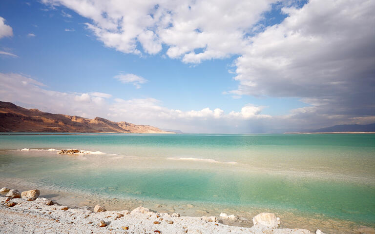Totes Meer, Israel © kavram  / Shutterstock.com