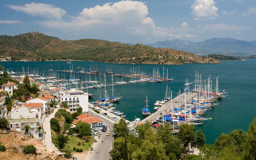 Der Yachthafen von Fethiye © Bill McKelvie / Shutterstock.com