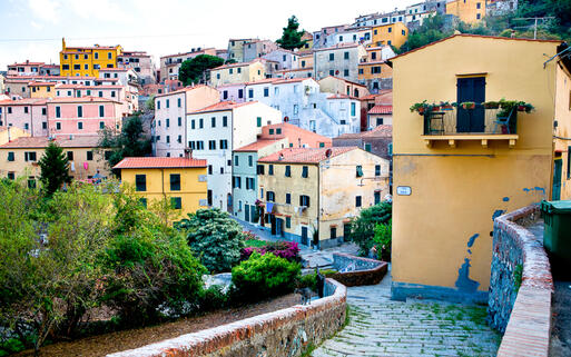 Rio nell'Elba © Val Thoermer / shutterstock.com