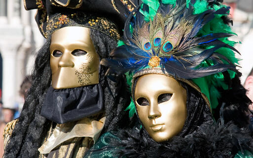 Carneval in Venedig © tihis / Shutterstock.com