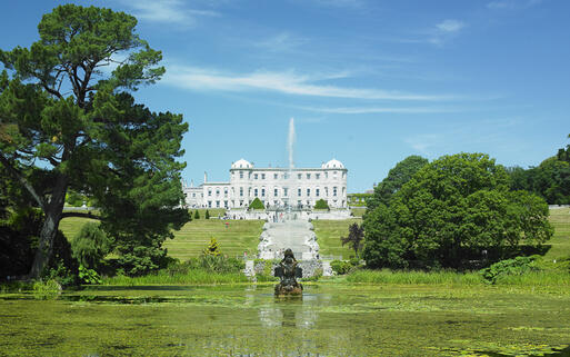 Powerscourt House mit den Powerscourt Gardens © PHB.cz (Richard Semik) / shutterstock.com