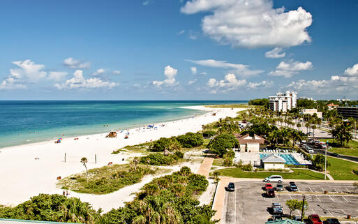 Der beliebte Lido Beach in Sarasota, Florida Westküste, USA © Ruth Peterkin / Shutterstock.com