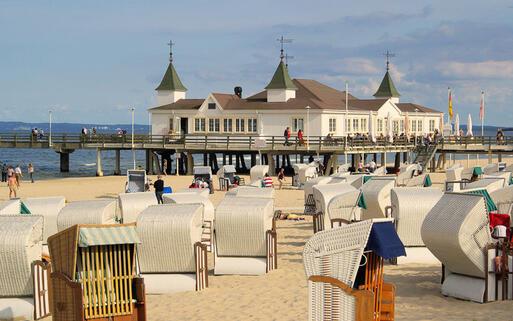 Ahlbeck Pier auf der Insel Usedom © LianeM / shutterstock.com