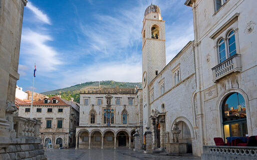 Der Sponza Palast in Dubrovnik begeister mit seiner atemberaubenden Architektur © Phant / shutterstock.com