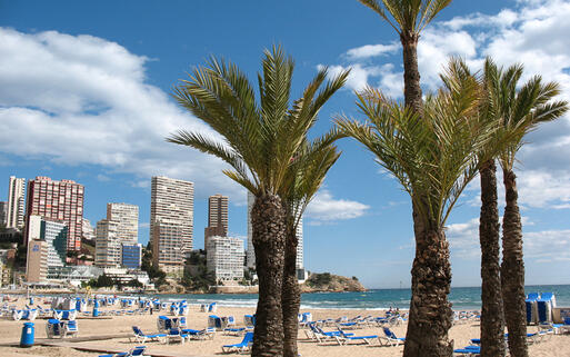 Der Stadtstrand von Benidorm © jean morrison / Shutterstock.com
