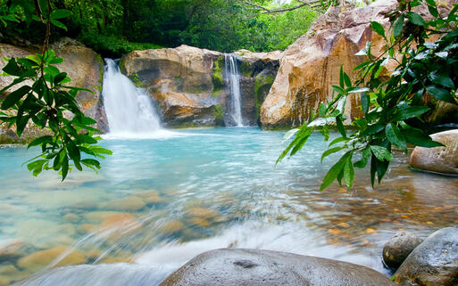 Wasserfall im Rincon de la Vieja Nationalpark in Costa Rica © Wouter Tolenaars / Shutterstock.com