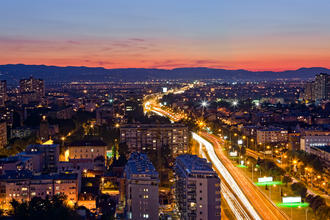 Panramablick über Zagreb bei Sonnenuntergang © OPIS Zagreb / Shutterstock.com