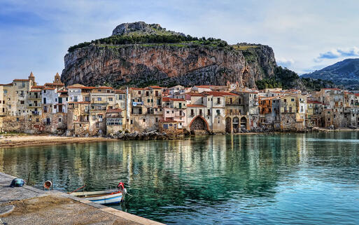 Blick auf Ceralu © Dalibor Kastratovic / shutterstock.com