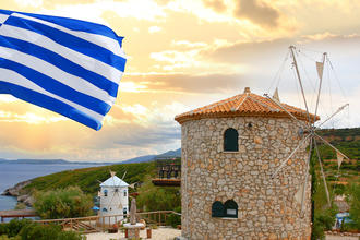 Traditionelle griechische Windmühle auf der Insel Zakynthos © Samot / Shutterstock.com