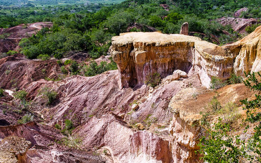 Der Marafa Canyon in der Region Malindi, Kenia Nordküste, Kenia © Byelikova Oksana / Shutterstock.com