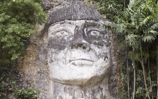 Große Taino Indianer Skulptur in Isabela, Puerto Rico © eddtoro / Shutterstock.com