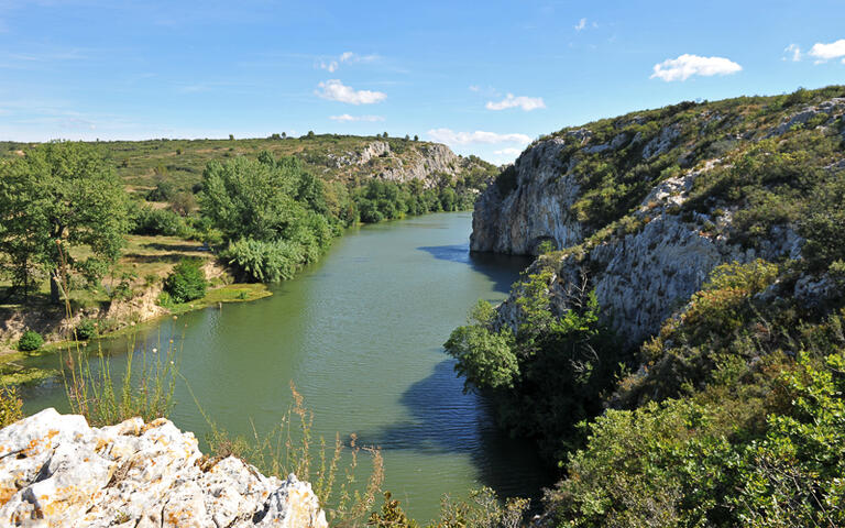 Fluss Vidourle in Languedoc Roussillon © cynoclub / shutterstock.com