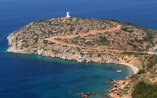 Der Strand Tigani an der Westküste von Chios © Portokalis / Shutterstock.com