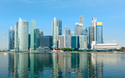 Skyline des Business Districts und die Marina Bucht © f9photos  / Shutterstock.com