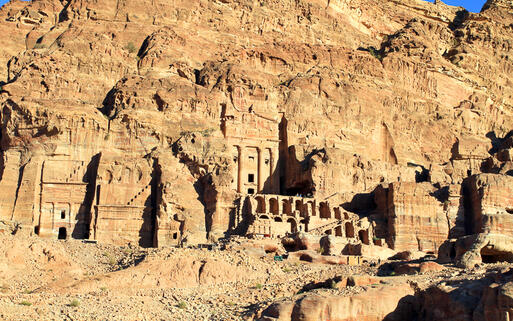 Die verlassene Felsenstadt Petra © Vitalii Nesterchuk / Shutterstock.com