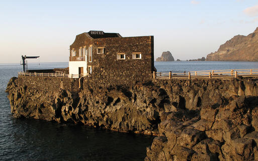 Hotel Punta Grande auf El Hierro © Andrzej Gibasiewicz / Shutterstock.com