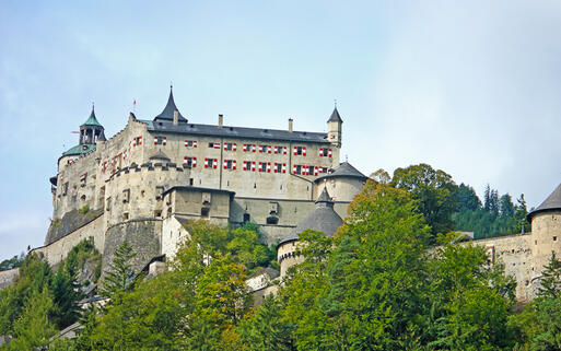 Schloss Hohenwerfen © Boris15 / shutterstock.com